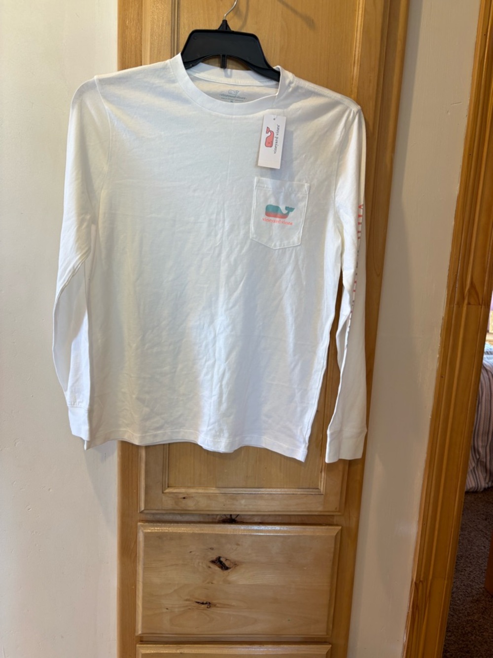 Vineyard Vines White Long Sleeve Pocket Tee with Teal & Coral Whale